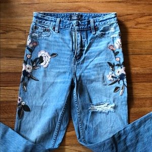 Abercrombie & Fitch Anne high rise girlfriend